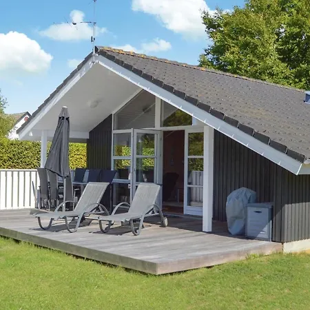 Дом отдыха 5 Person In *